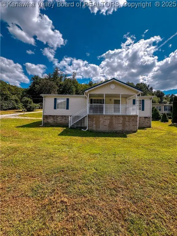 102 Piney Lane, Madison, WV 25130 - Image #3