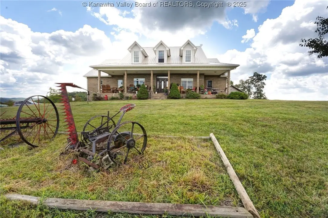 204 Jarvis Ridge, Griffithsville, WV 25521 - Image #1