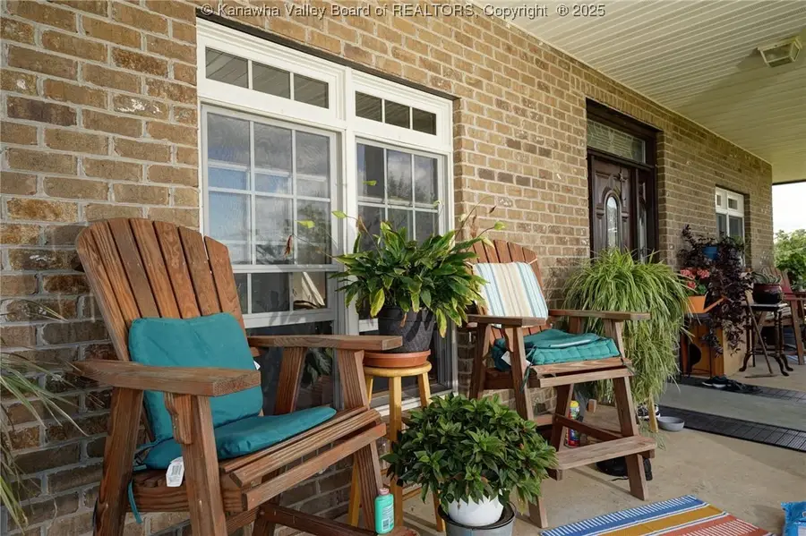 204 Jarvis Ridge, Griffithsville, WV 25521 - Image #3