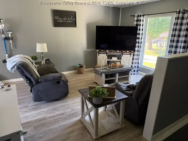 218 Melrose Drive, Hurricane, WV 25526 - Image #2