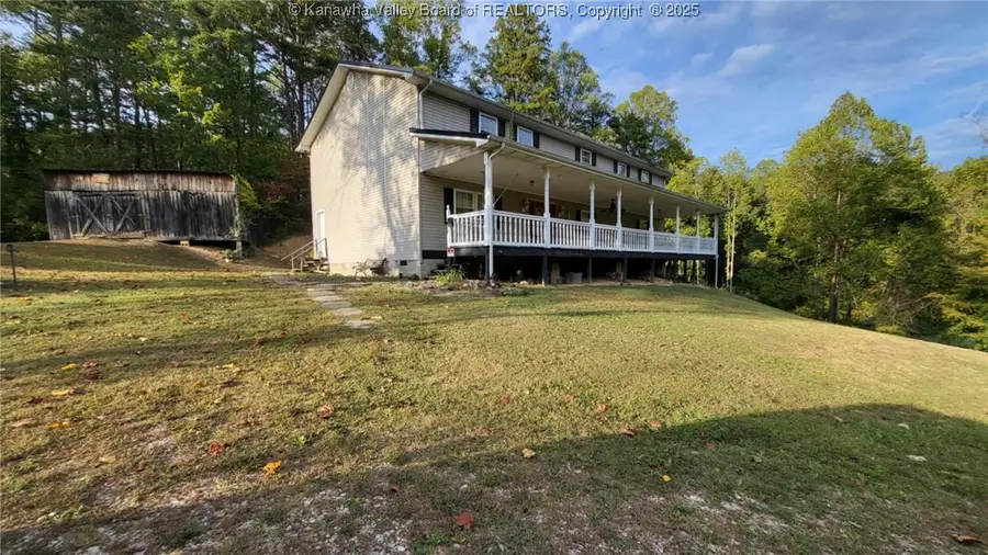 378 Big Sandy Creek Road, Newton, WV 25266 - Image #2