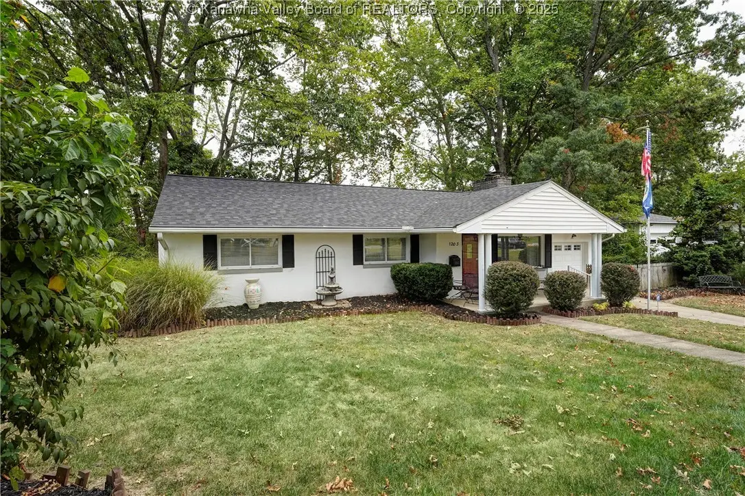 1203 Summit Court, Saint Albans, WV 25177 - #1