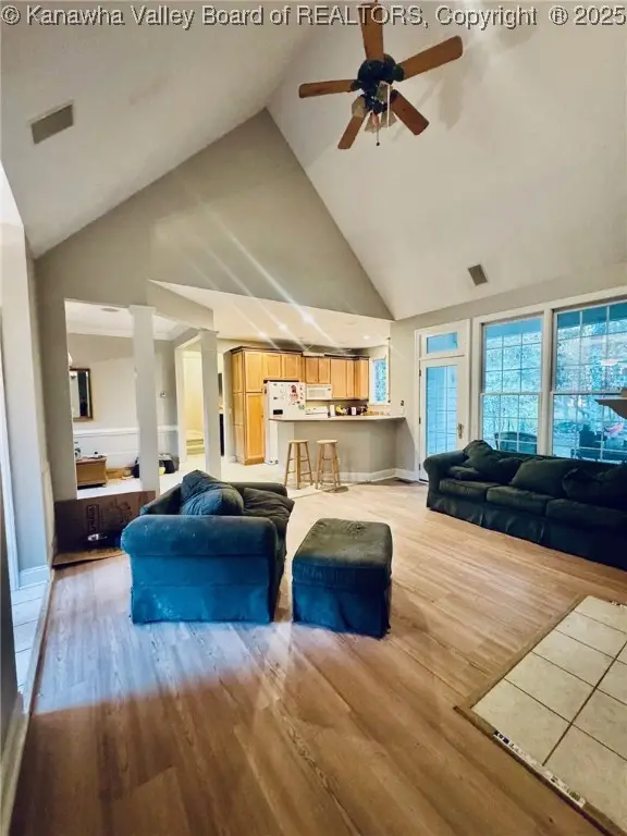 109 Hawthorn Lane, Daniels, WV 25832 - Image #2