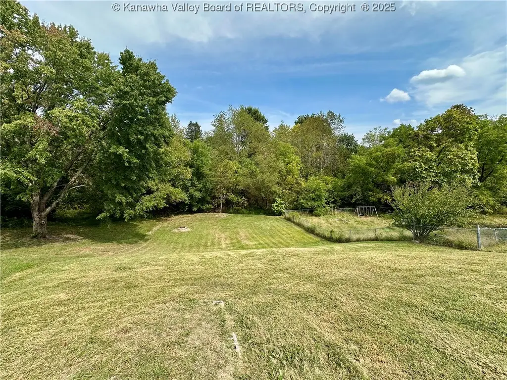 109 Caroline Circle, Hurricane, WV 25526 - Image #1