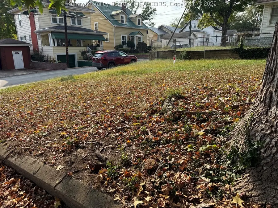 805 Garvin Avenue, Charleston, WV 25302 - Image #2