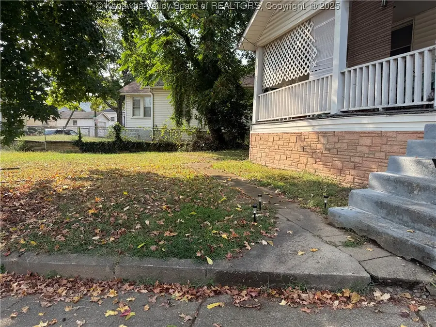 805 Garvin Avenue, Charleston, WV 25302 - Image #3