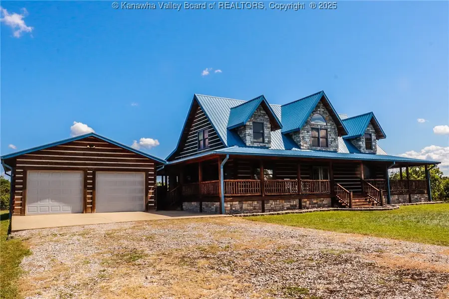 411 Foxtrot Road, Looneyville, WV 25259 - Image #3