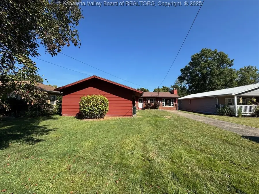 2023 Lakewood Drive, Saint Albans, WV 25177 - Image #2