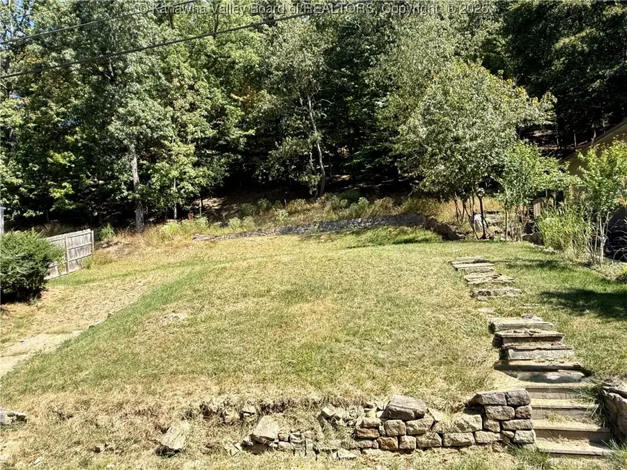 2511 Woodland Avenue Sw, South Charleston, WV 25303 - Image #2