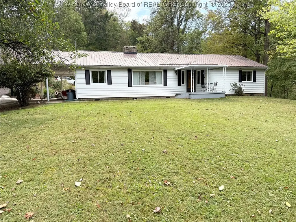 250 3rd Street W, Madison, WV 25130 - Image #1