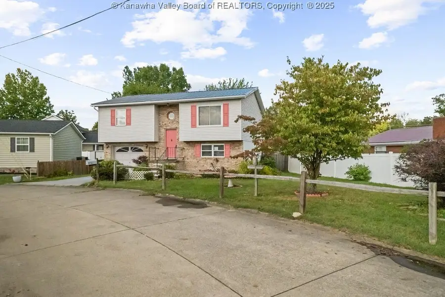 401 Parkview Drive, Hurricane, WV 25526 - Image #3