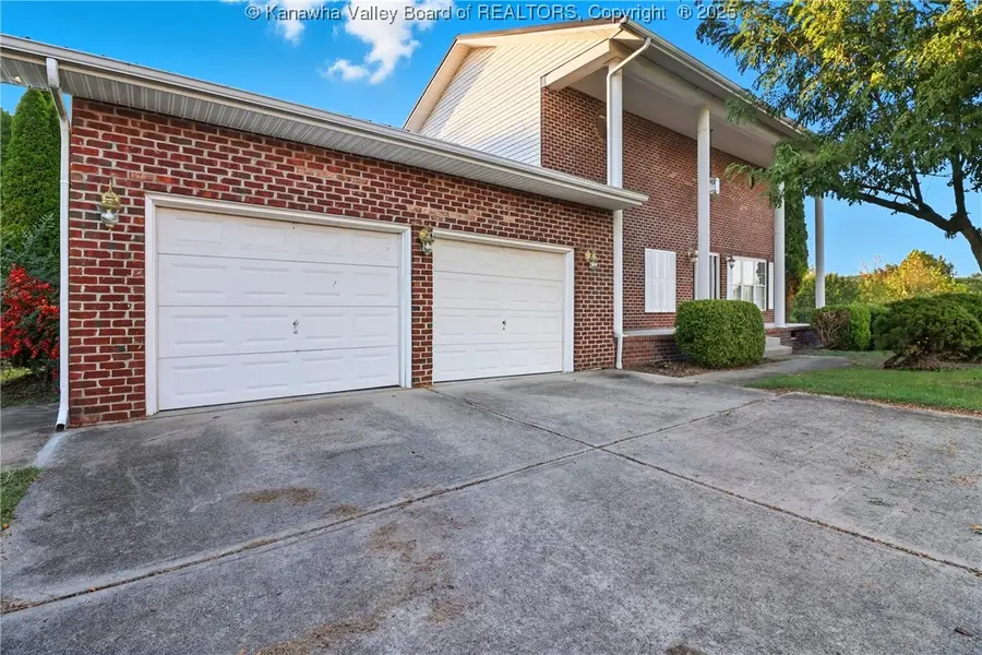 201 Weatheridge Drive, Hurricane, WV 25526 - Image #3