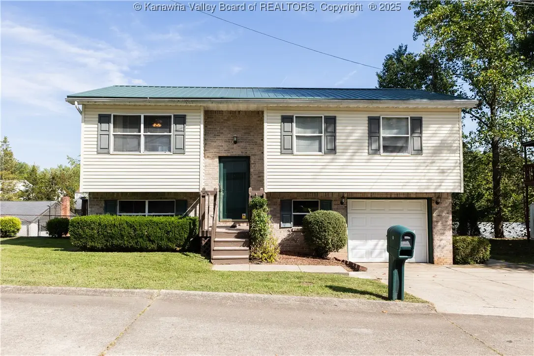 8 Wick Lane, Cross Lanes, WV 25313 - Image #1