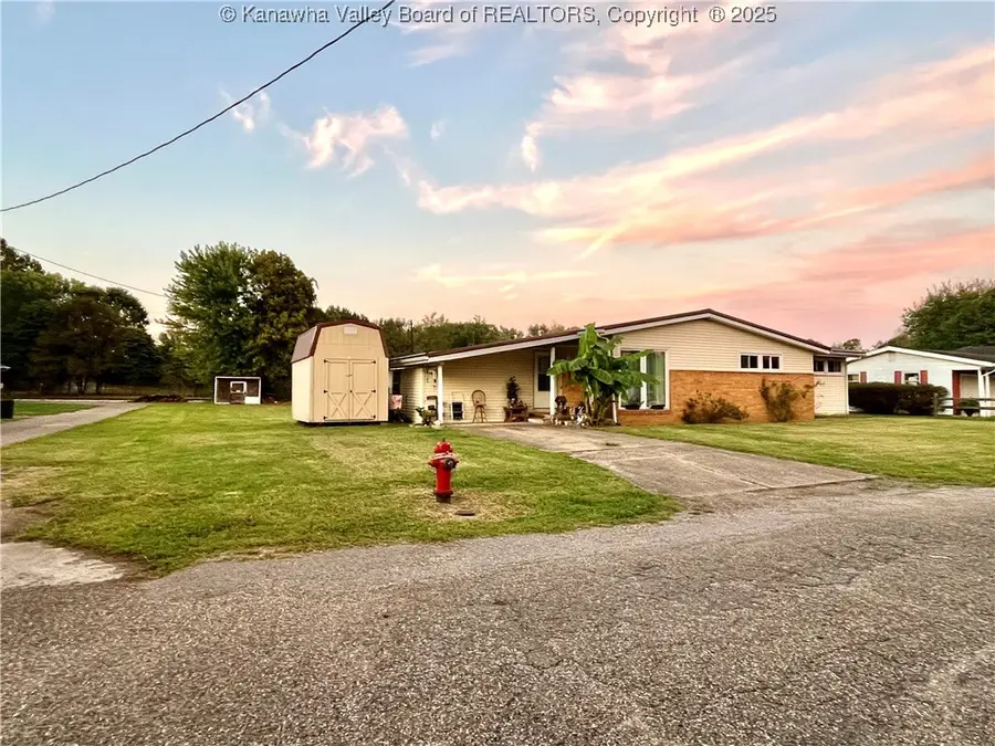 205 Elm Street, New Haven, WV 25265 - Image #2