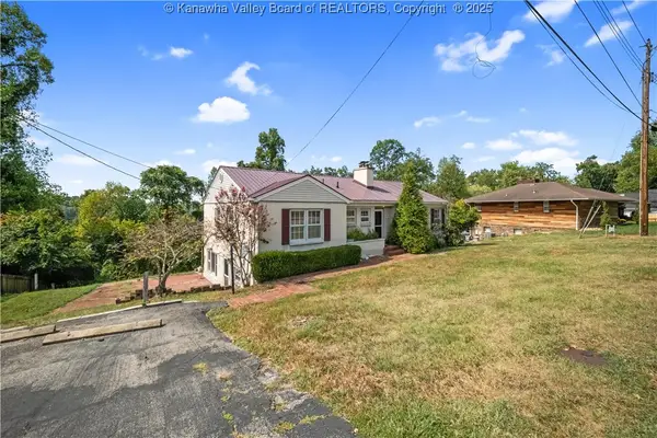 2209 S Inwood Drive, Huntington, WV 25701