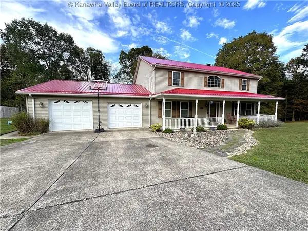 292 Winthrop Lane, Clendenin, WV 25045