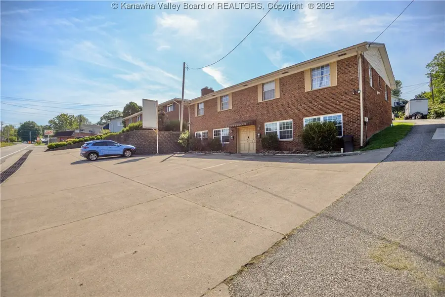 814-816 Cross Lanes Drive, Nitro, WV 25143 - Image #2