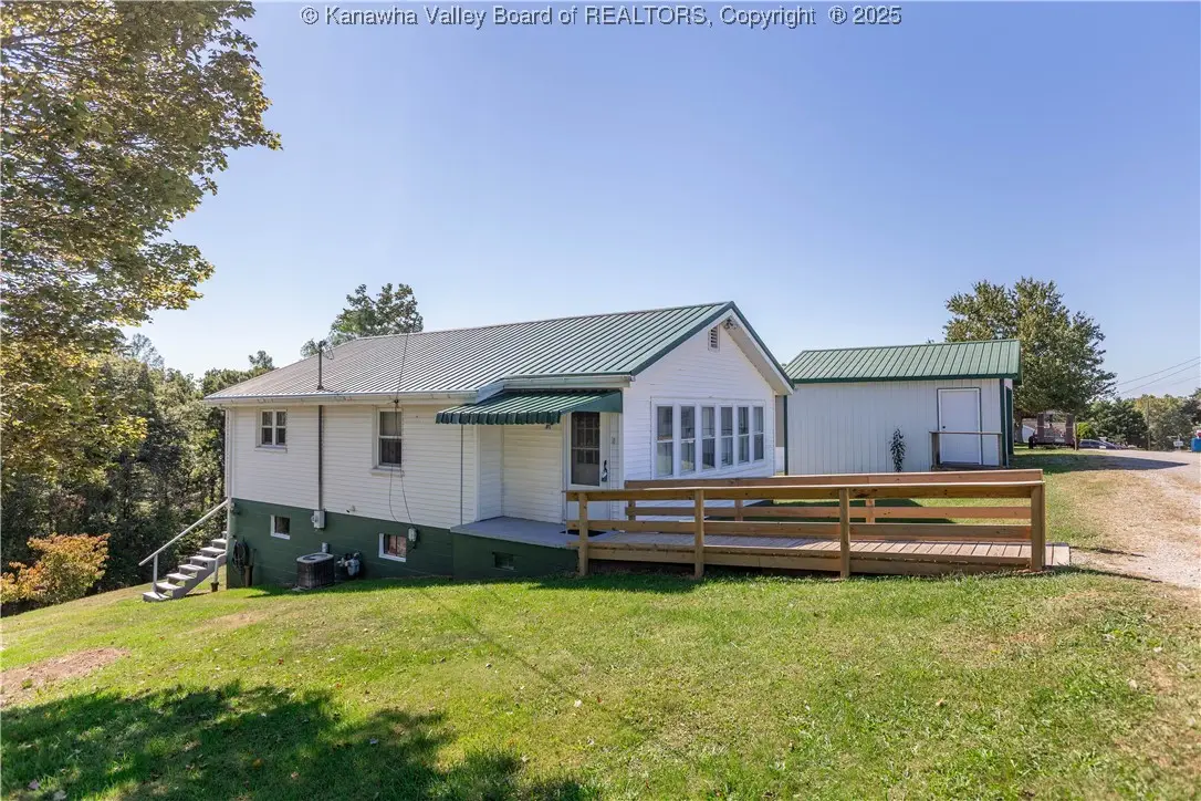 327 Kanawha View Road, Red House, WV 25168 - Image #1
