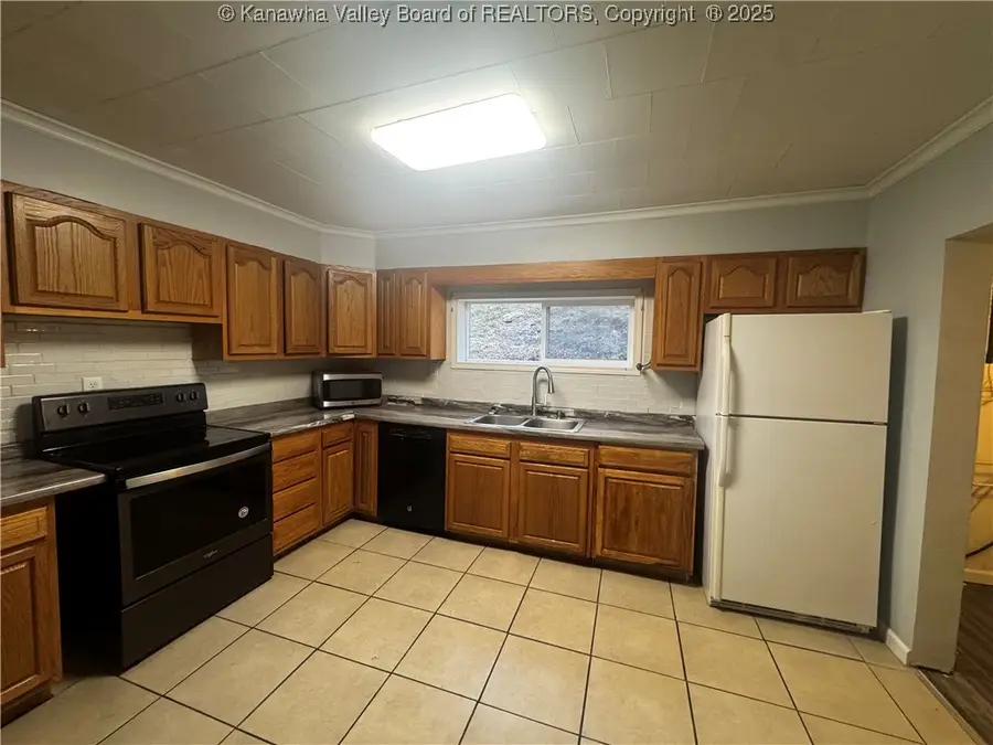 87 Stollings By Pass Road, Stollings, WV 25646 - Image #2