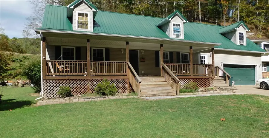 1724 Sugar Creek Drive, Charleston, WV 25312 - Image #2