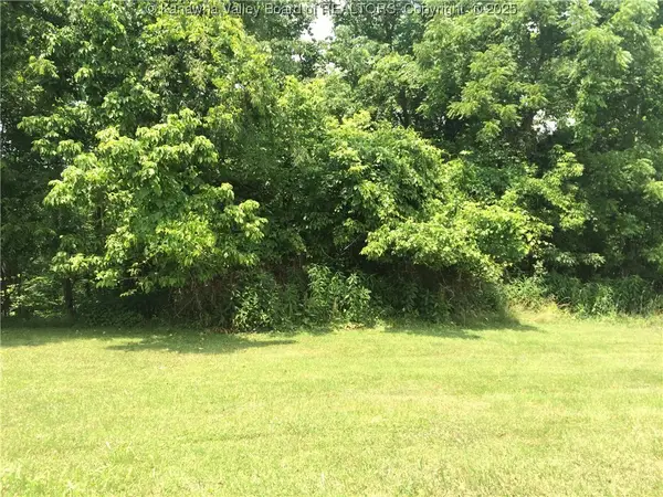 4-11 Highlawn Heights Drive, Ripley, WV 25271