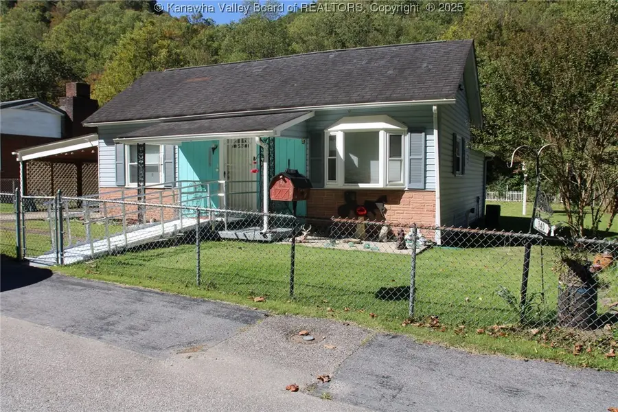 340 Morris Drive, Montgomery, WV 25136 - Image #2