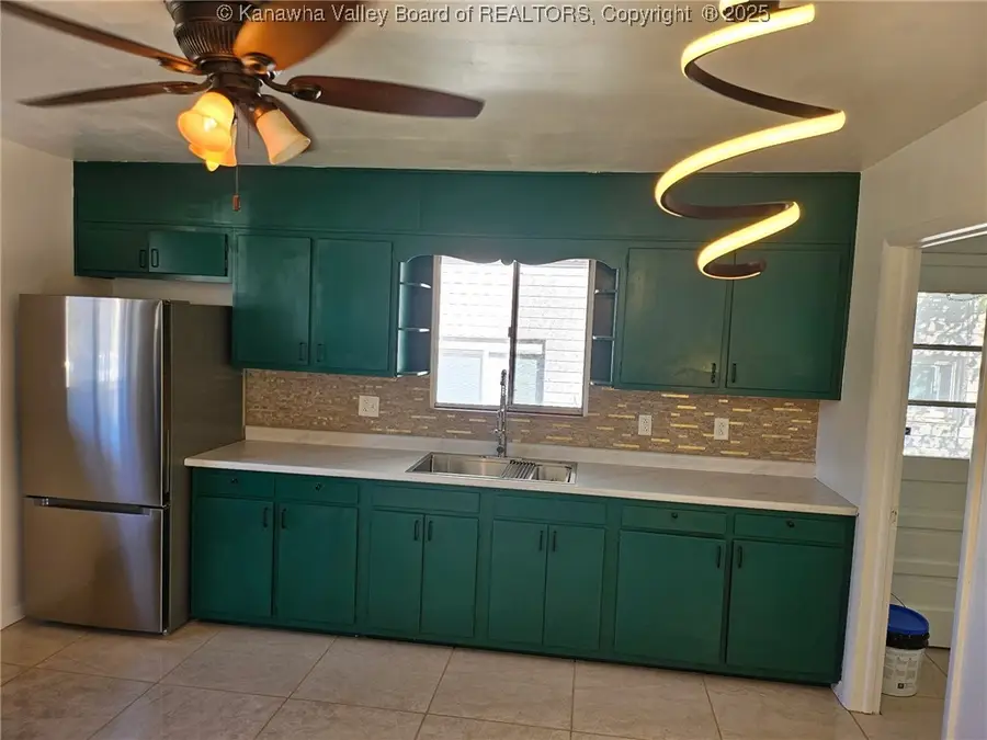 1739 Doulton Avenue, Huntington, WV 25701 - Image #2