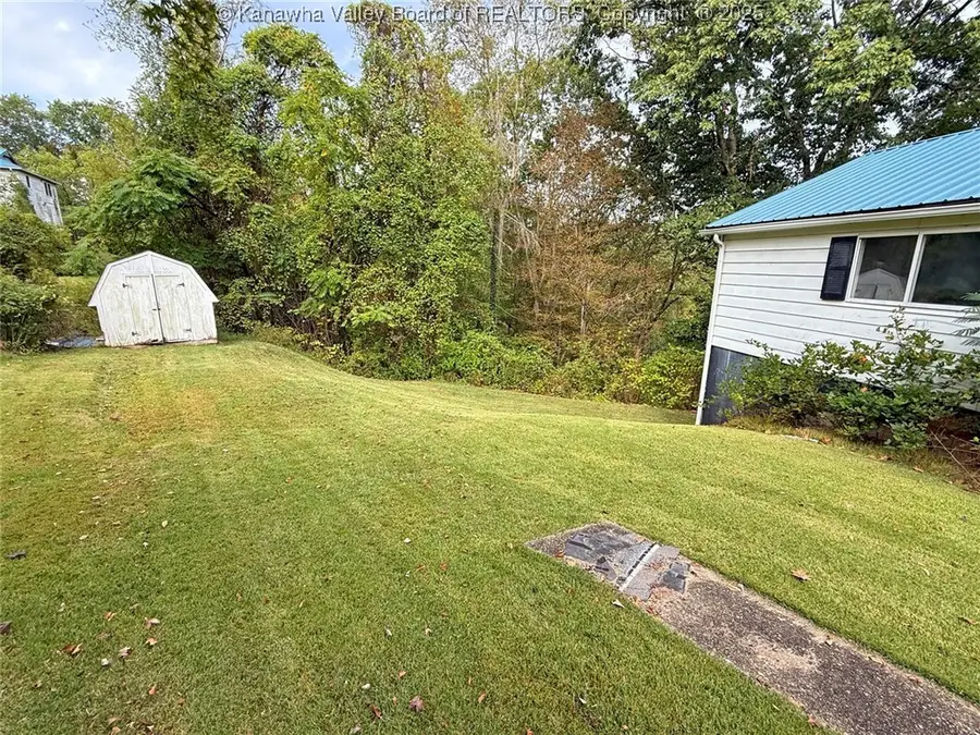 784 Amity Drive, Charleston, WV 25302 - Image #2