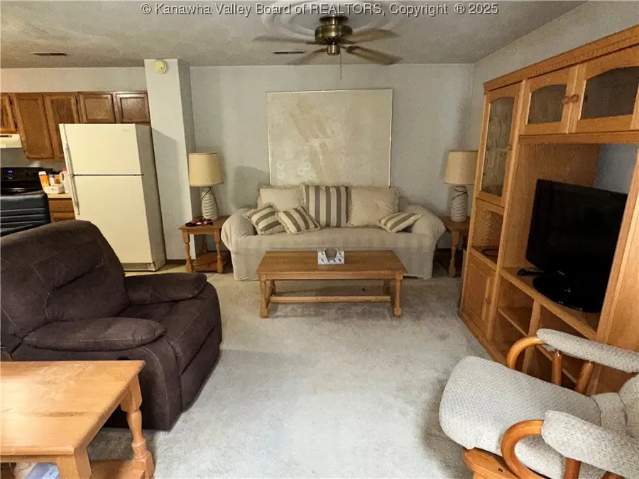 418 Donna Drive, Saint Albans, WV 25177 - Image #3