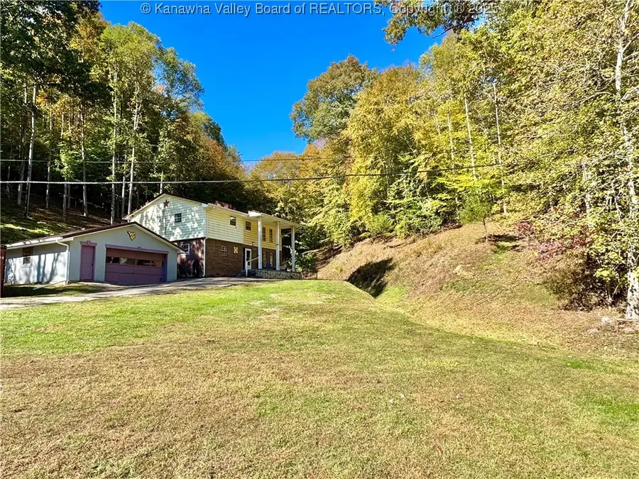 98 Coco Road, Elkview, WV 25071 - Image #2