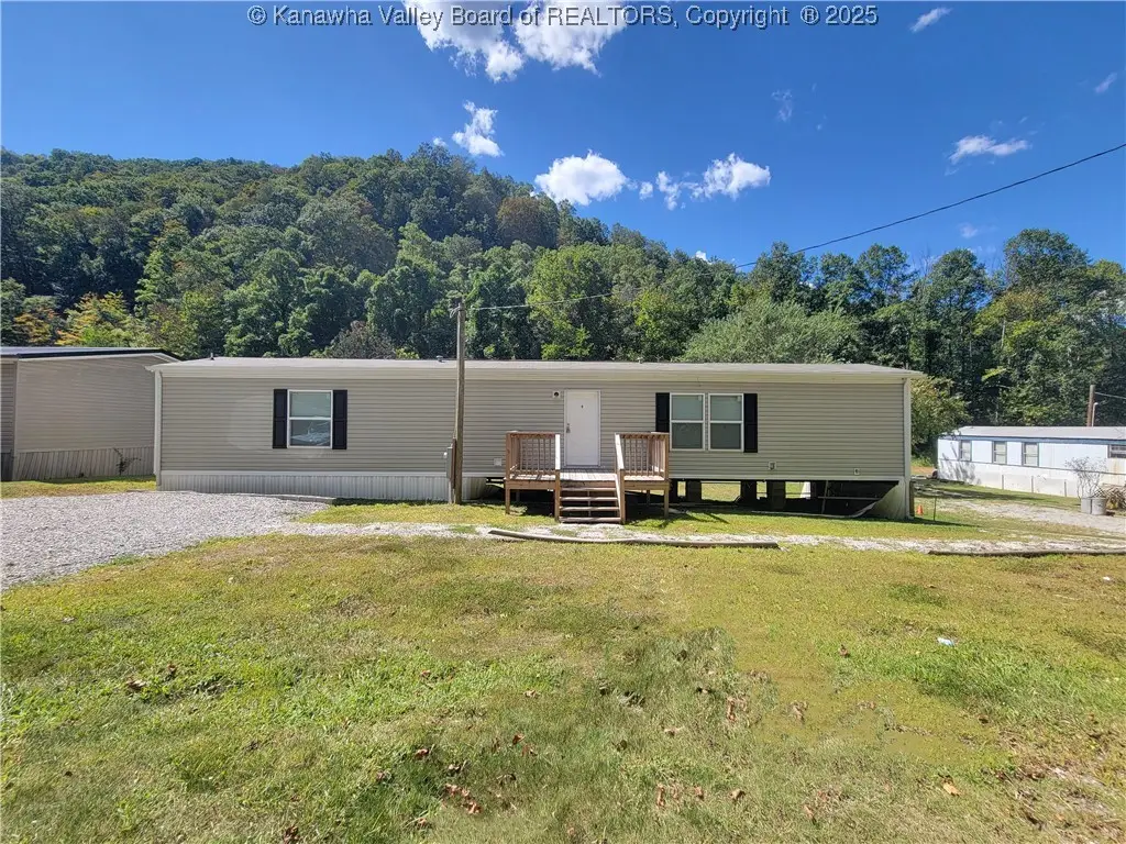 8492 Cabin Creek Road, Cabin Creek, WV 25075 - Image #1