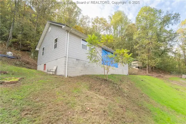 6562 Quick Road, Elkview, WV 25045