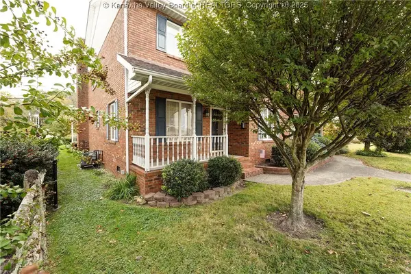 904 A Pennsylvania Avenue, St Albans, WV 25177