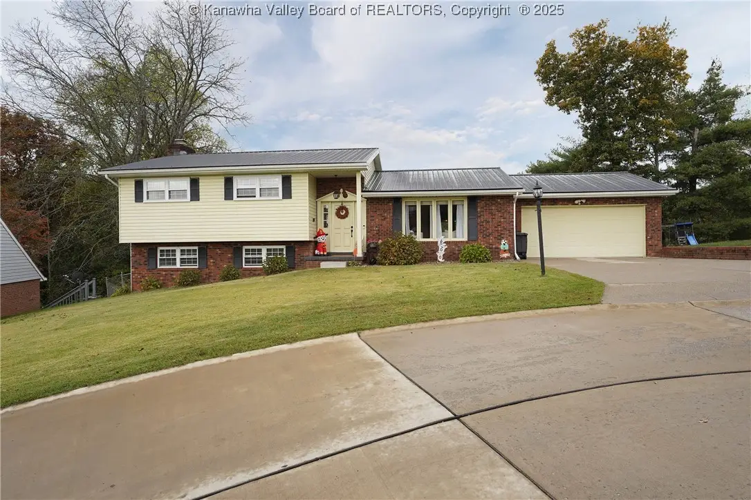 5219 Dellway Drive, Cross Lanes, WV 25313 - Image #1