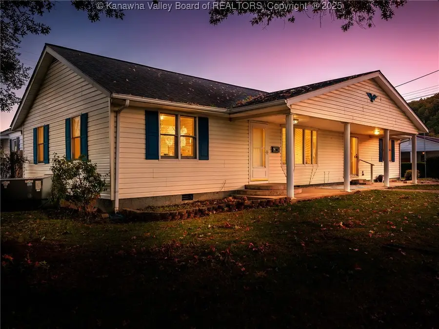 113 Kanawha Avenue, Nitro, WV 25143 - Image #3