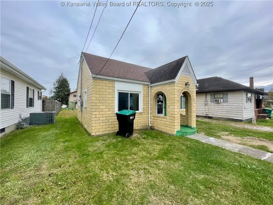 112 Taylor Street, Hurricane, WV 25526 - Image #2