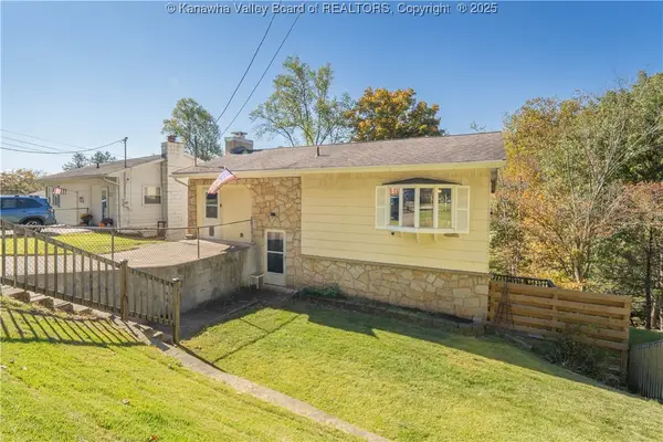 2225 Lilly Drive, Charleston, WV 25320