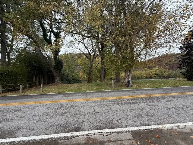 3803 Kanawha Avenue Se, Charleston, WV 25304 - Image #3