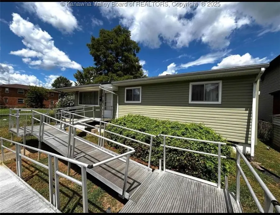 928 Monroe Ave, Huntington, WV 25704 - Image #2