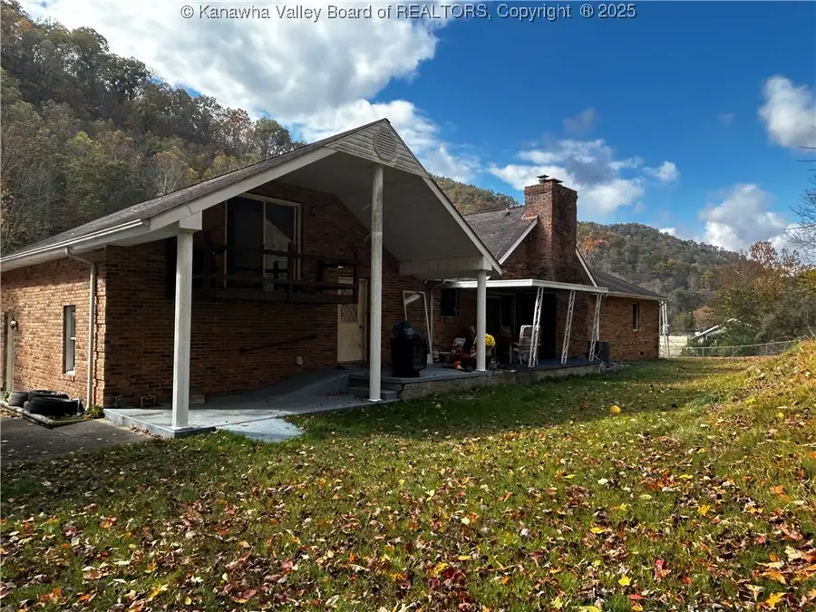 133 Celestial Way, Mount Gay Shamrock, WV 25601 - Image #3