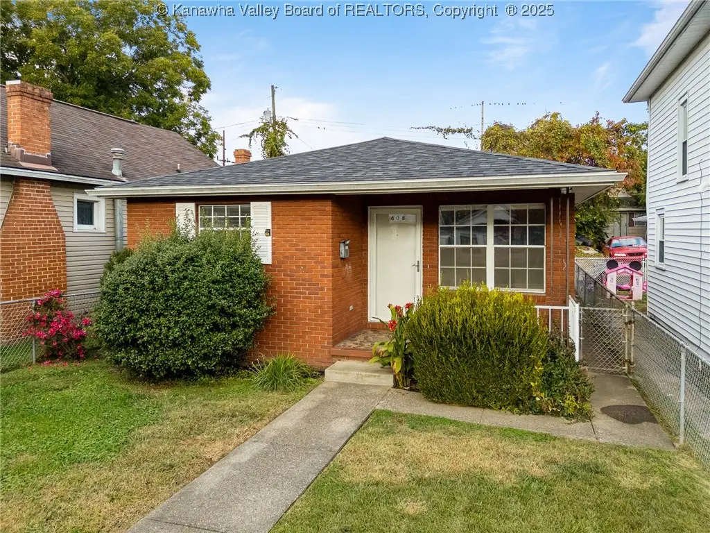 608 W 10th Avenue, Huntington, WV 25701 - #1