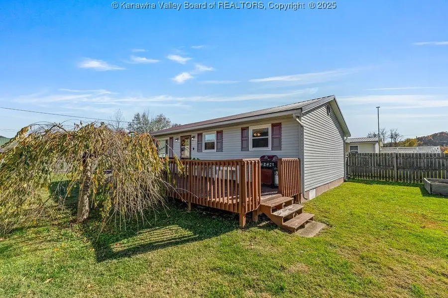 244 A Ivywood Street, Eleanor, WV 25070 - Image #2