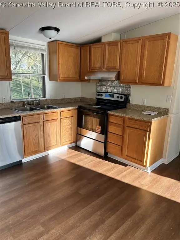 408 Harbour Lane, Hurricane, WV 25526 - Image #2