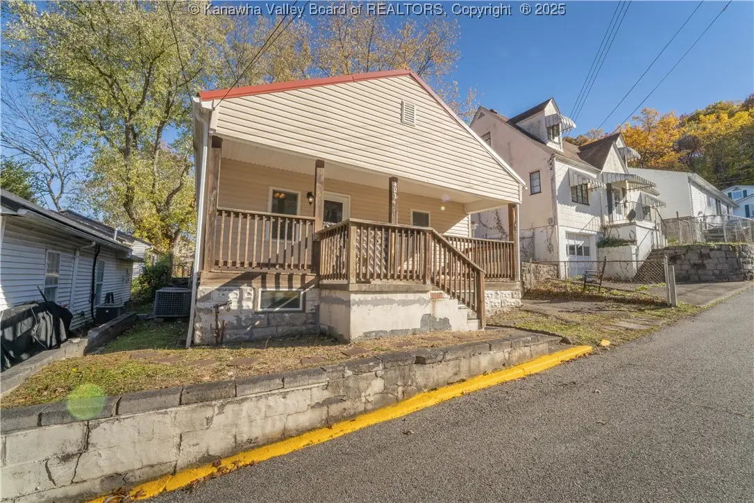 421 Spencer Street, South Charleston, WV 25303 - Image #1
