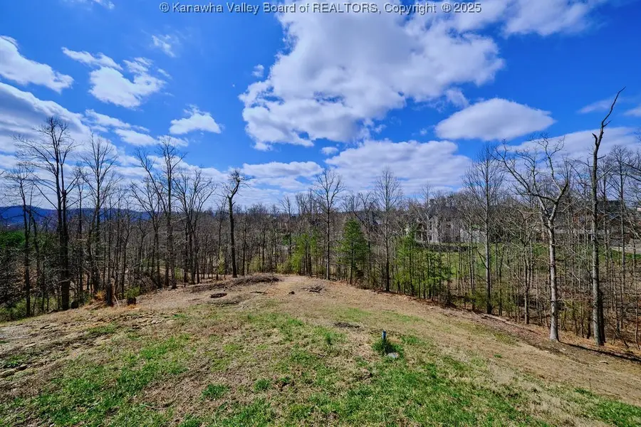 9000-9001 Claymont Circle, Hurricane, WV 25526 - Image #2