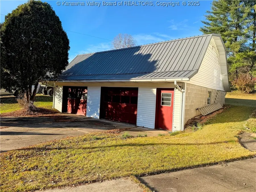 12413 Ripley Road, Point Pleasant, WV 25550 - Image #2