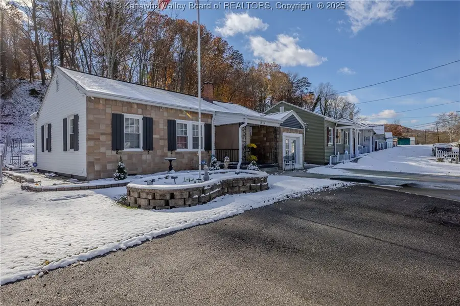 1014 Village Drive, South Charleston, WV 25309 - Image #2