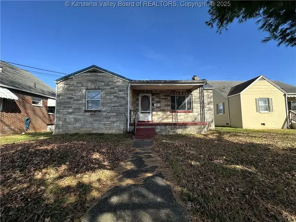2204 Fletcher Avenue, Dunbar, WV 25064