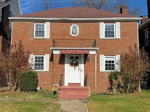 212 9th Avenue, Huntington, WV 25701