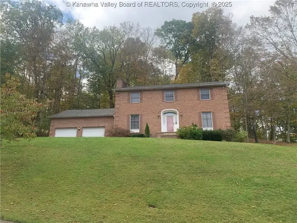 2213 Deer Trail, St Albans, WV 25177
